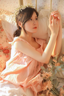 三月女郎